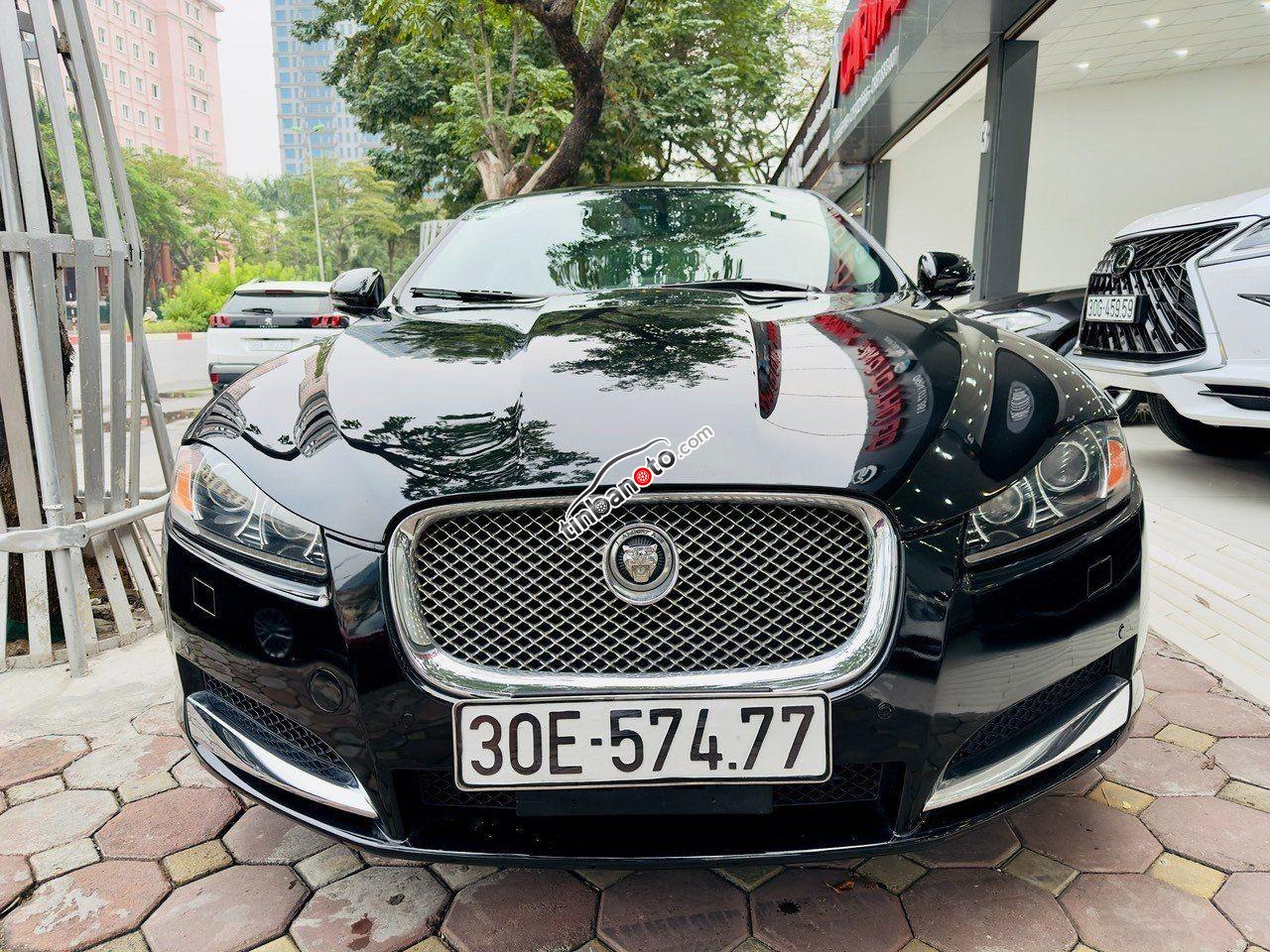 ban oto Nhap khau Jaguar XF  2013