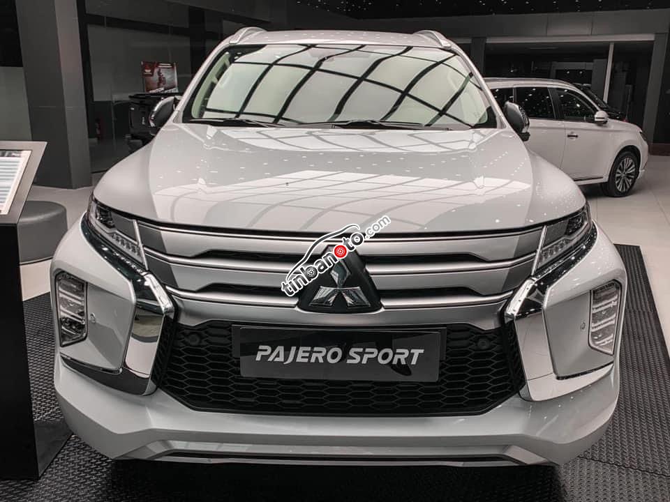 ban oto Nhap khau Mitsubishi Pajero Sport  2022